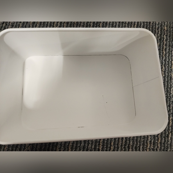 Rae Dunn Dryer Sheets Storage Box with Lid - Picture 9 of 9